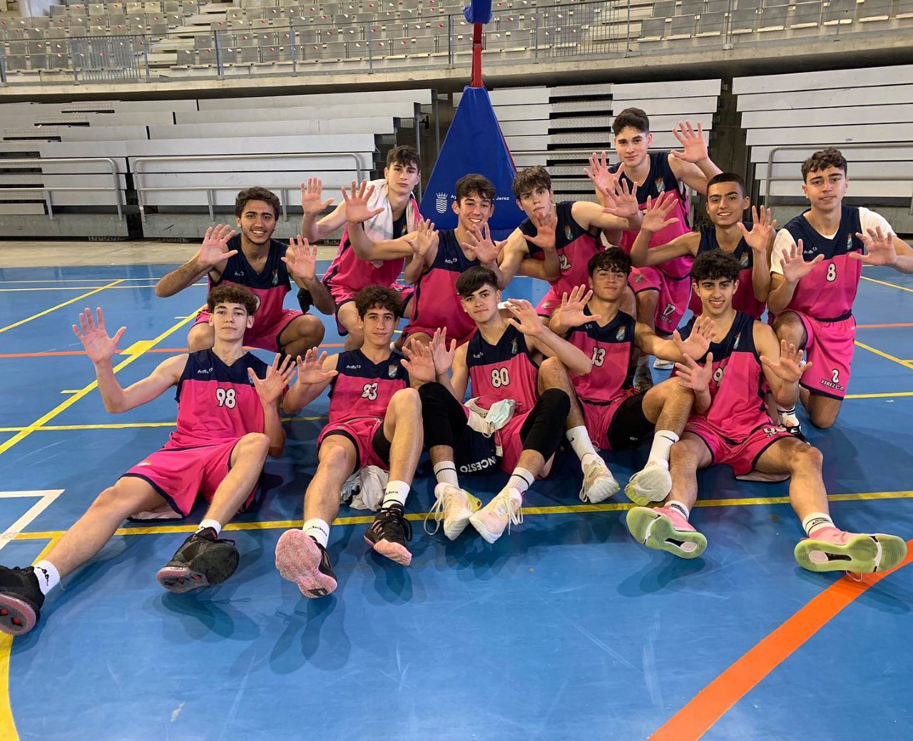 Los júnior del Xerez Club Deportivo de Baloncesto golpean primero en las  semifinales por el título provincial | Baloncesto Xerez CD